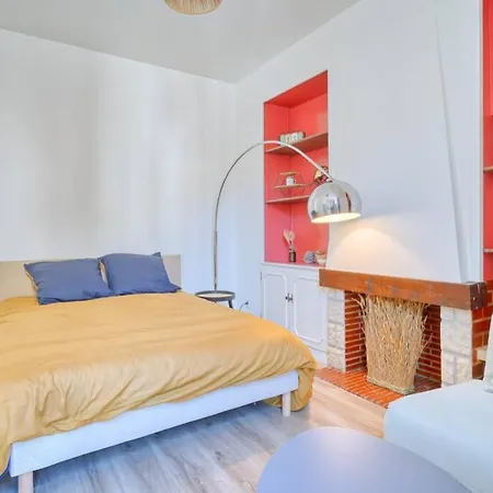Studio Charmant Au Coeur Du Vieux Corbeil *